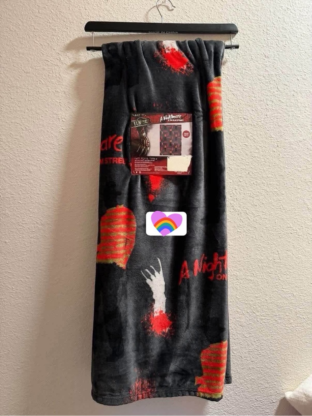 A Nightmare on Elm Street Plush Throw Blanket - Black & Red Horror Design